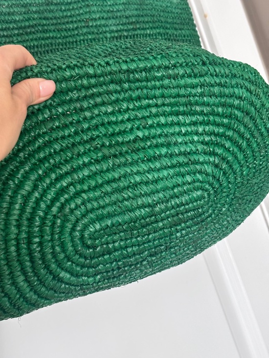 Large green raffia bag tote - Picture 6 of 7